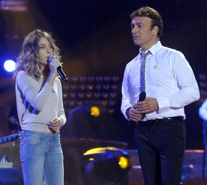 Está crescida. Filha de Tony Carreira arrasa em baile de finalistas