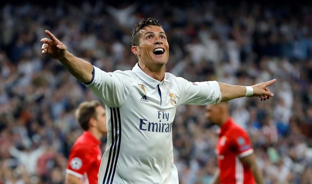 Ronaldo ouve assobios e pede calma aos adeptos