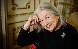 Eunice Muñoz continua internada e sem previsão de alta após pico de tensão