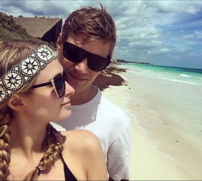 Paris Hilton está noiva! 'Os contos de fada existem', afirma