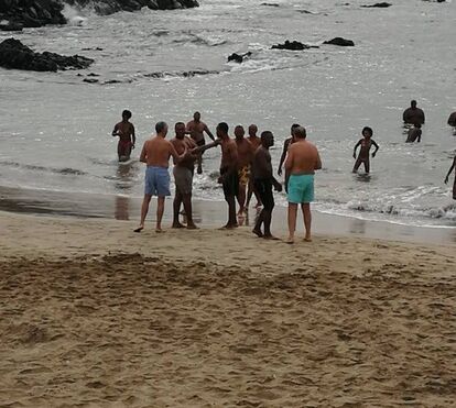 Marcelo não resiste a dar uns mergulhos em Cabo Verde