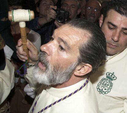 António Banderas em choque. Irmão vítima de troca de identidade acusado de ser caloteiro