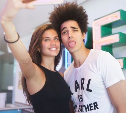 Luís Borges e Sara Sampaio no festival mais louco dos EUA