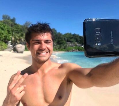 Já com vontade de ser pai? Lourenço Ortigão mostra instinto paternal