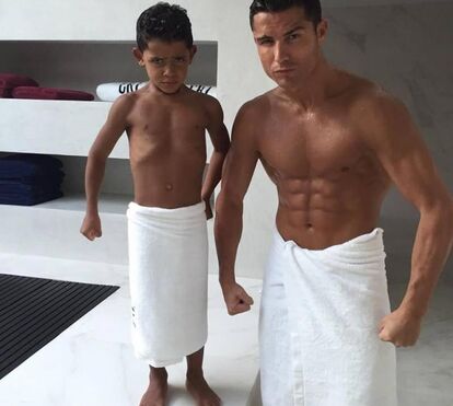 Filhos de Quaresma e Ronaldo imitam os pais. Veja as imagens!
