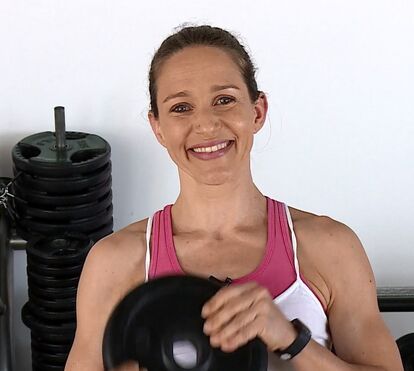 Alexandra Moraes começa operação biquíni: exercícios para pernas e glúteos