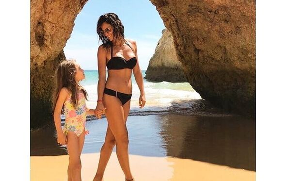 Cláudia Vieira com a filha
