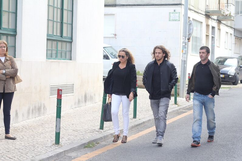 A atual mulher de Jorge Jesus, Ivone, e o filho mais novo do treinador, Mauro