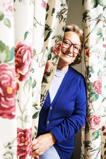 Maria Antónia Palla fotografada em sua casa, para a revista FLASH!, após o filho, António Costa, se ter tornado primeiro-ministro