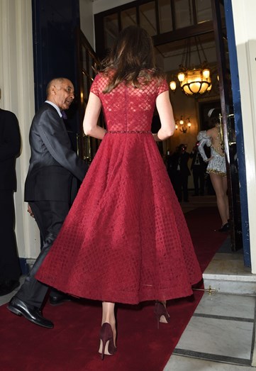 O Deslumbrante Vestido De Kate Middleton Celebridades Flash