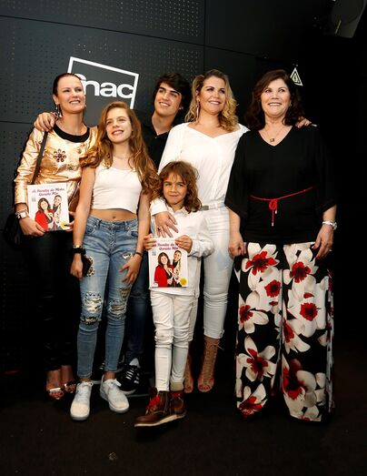 Katia Aveiro, Dolores Aveiro