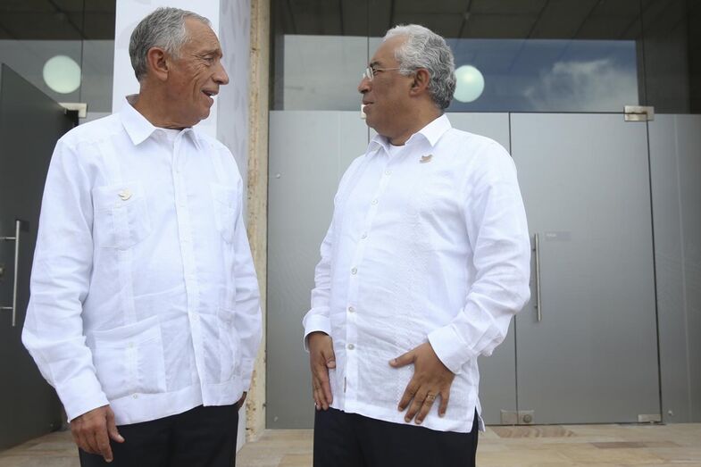 Marcelo e Costa vestidos de igual durante a visita oficial à Colómbia