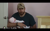 Bradley Cooper goza com cena do seu filme 'American Sniper'