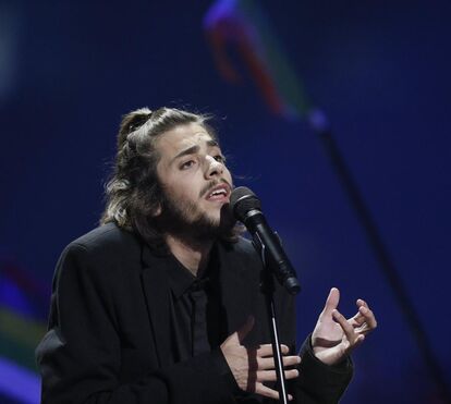 Salvador Sobral em desespero: “Se não fizer o transplante vai morrer'
