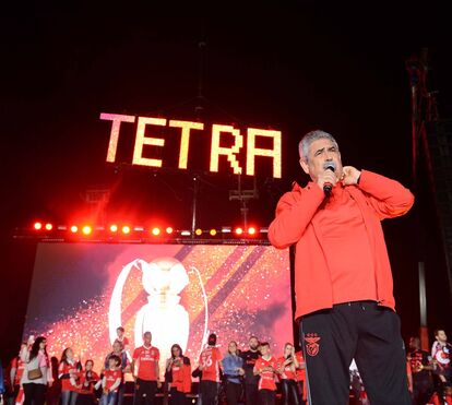 Tudo sobre o 'bruxo' que pôs o Benfica a 'ganhar' campeonatos