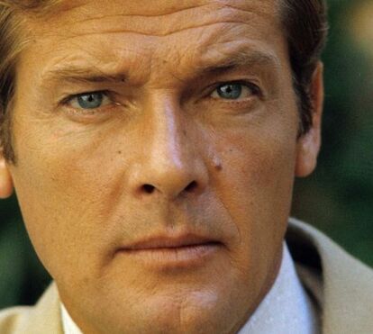 Morreu um dos mais carismáticos 007: Roger Moore tinha 89 anos