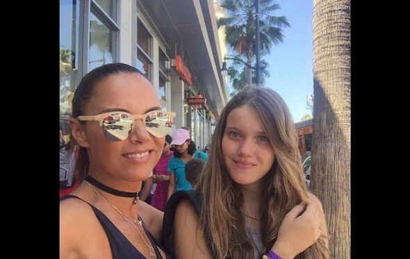 Iva Domingues, filha, carolina