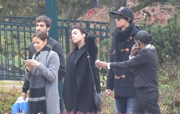 cristiano ronaldo, georgina rodríguez, disneyland, paris