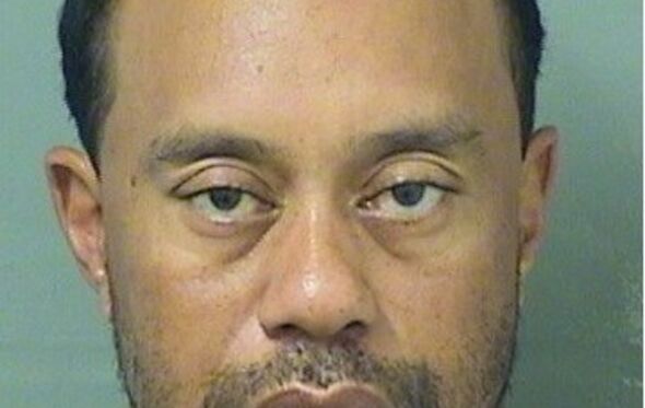 Fotografia de Tiger Woods após detenção sobre efeito do álcool. Foto cedida pela fonte policial