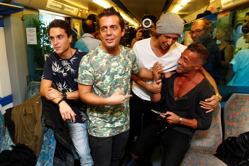 Miguel Cristovinho, Mia Rose 