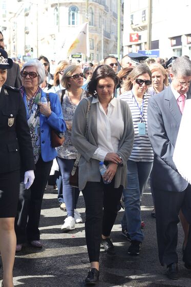 Assunção Cristas na procissão da Nossa Senhora da Saúde