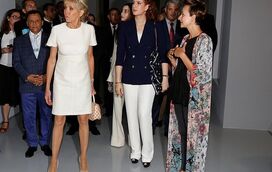 Brigitte Macron não respeita protocolo