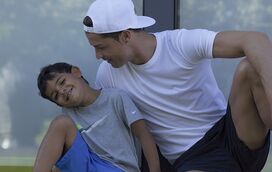 Como ele cresceu! O primeiro filho Cristiano Ronaldo que se transformou num craque de sucesso