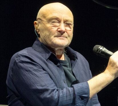 Humilhação sem fim: Phil Collins é acusado de falta de higiene e de impotência