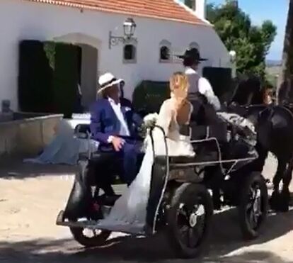 Bárbara Norton de Matos casa na Arruda dos Vinhos em cerimónia tradicional