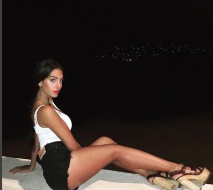 Georgina Rodriguez não larga os calções