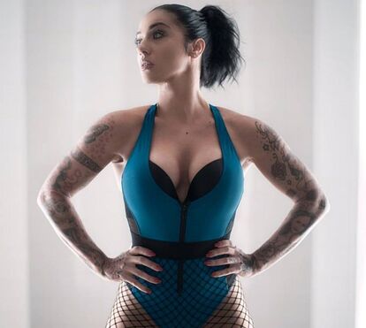 Ana Malhoa: Férias sensuais em Tróia, após polémico divórcio