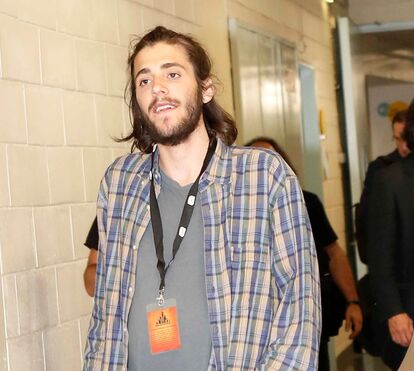 Salvador Sobral pede desculpa depois de piada em noite de solidariedade 