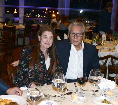 Zulmira Ferreira junta amigos em aniversário no Estoril
