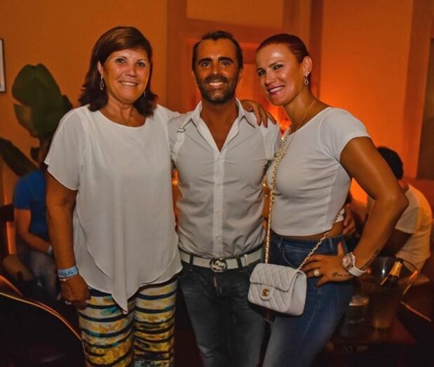 José Pereira, Dolores e Elma Aveiro