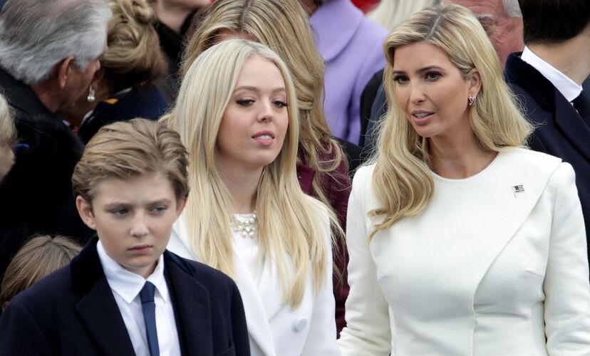 Barron Trump e as irmãs,  Ivanka e Tiffany