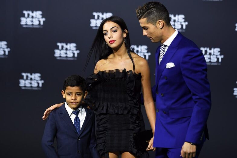 Cristiano Ronaldo, Irina Shayk, Georgina Rodriguez