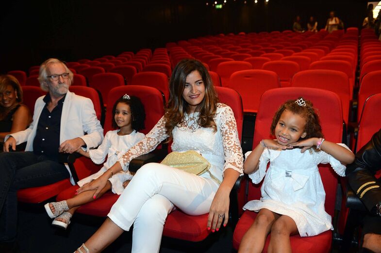 Nova família Luciana Abreu 