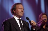 Julio Iglesias reage finalmente às acusações de abusos sexuais