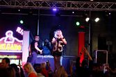 katia aveiro canta em arraial