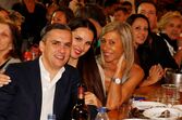 katia aveiro canta em arraial