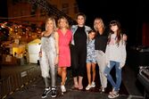 katia aveiro canta em arraial