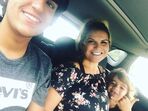 Katia Aveiro e os filhos