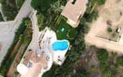 Filho de Mourinho filma casa de férias do treinador em Ferragudo, no Algarve