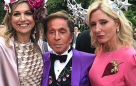 Festa extravagante junta realeza europeia