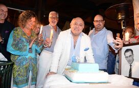 Cronista social Abel Dias celebra 69.º aniversário entre muitos amigos famosos