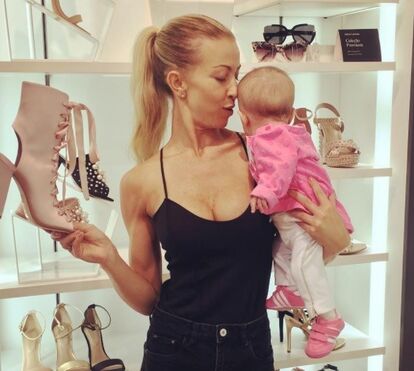 Laura Figueiredo completamente rendida ao papel de mãe