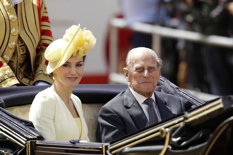 letizia, felipe, isabel ii