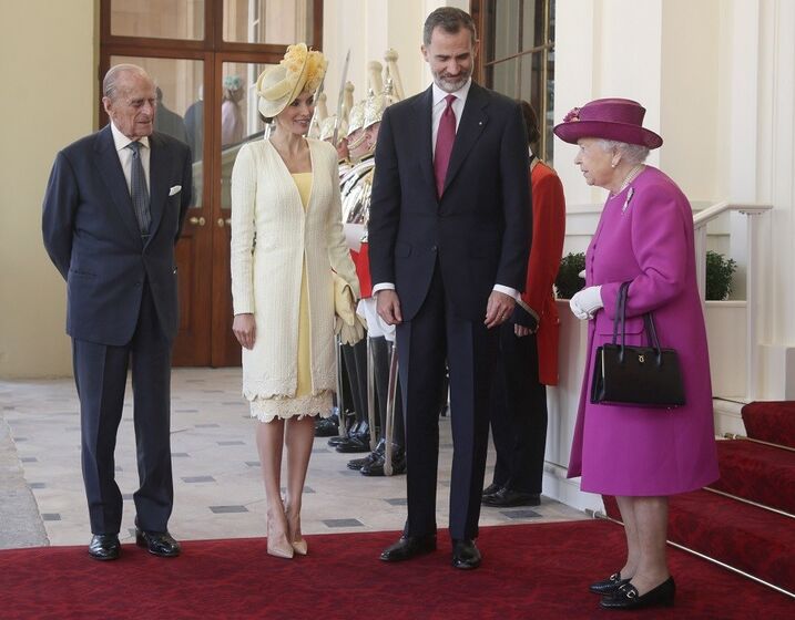 letizia, felipe, isabel ii