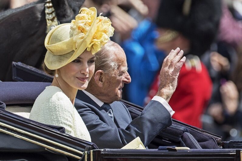 letizia, felipe, isabel ii
