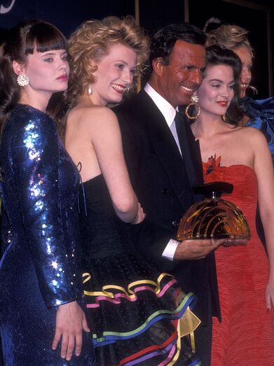 A vida de playboy de Julio Iglesias 